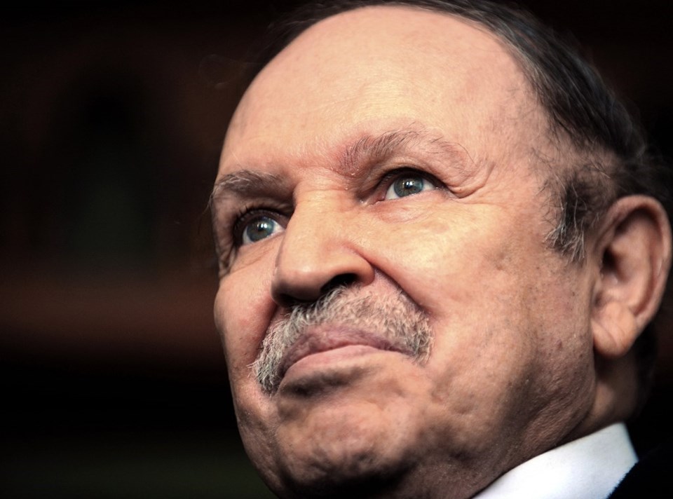 2019'da istifa eden Cezayir eski Cumhurbaşkanı Buteflika hayatını kaybetti - 1