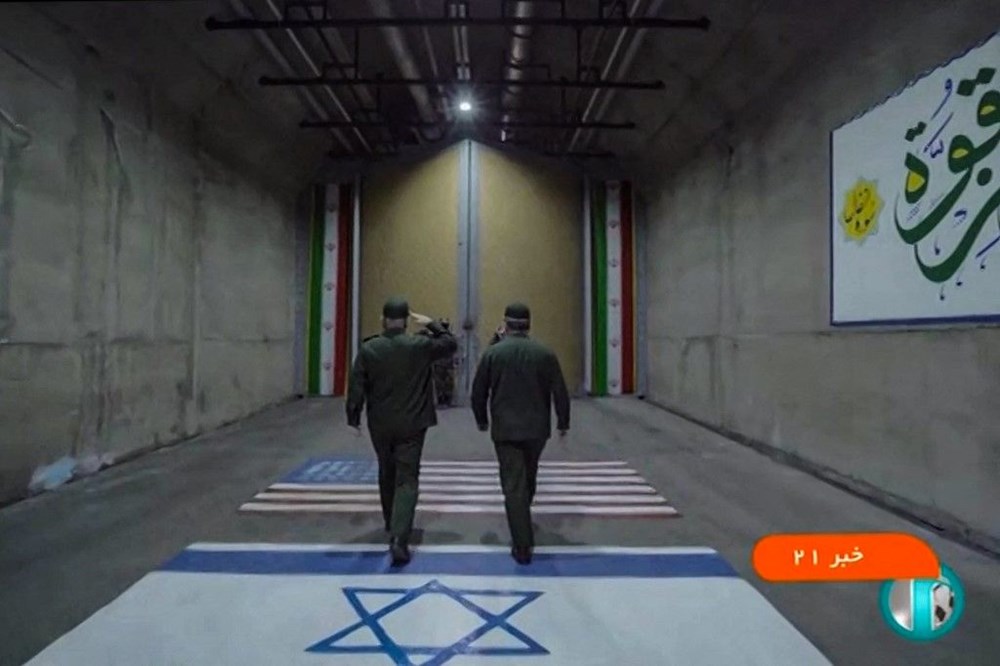 İran yeraltı füze tesisini tanıttı: "Patlamaya hazır yanardağ" - 2