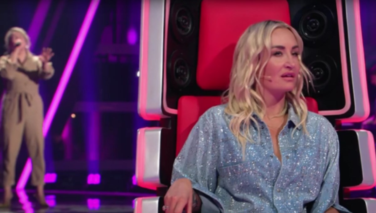 Türk yarışmacı Zeynep Avcı 'Voice of Germany'yi salladı