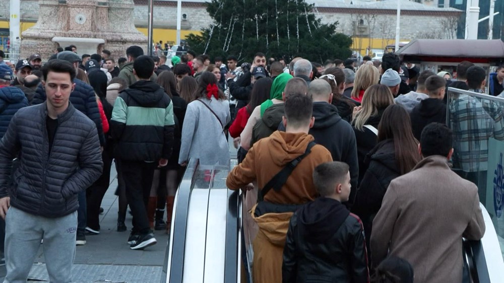 Taksim'de yeni yıla saatler kala hareketlilik başladı - 2