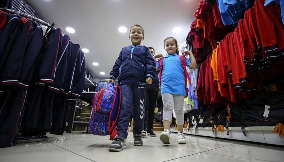 Okul formaları en az yüzde 50 zamlı Okul formaları en az yüzde 50 zamlı