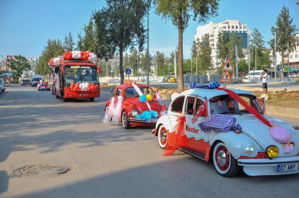 Antalya'da Bayram Neşesi Mobil Otobüs Konserleri - 2