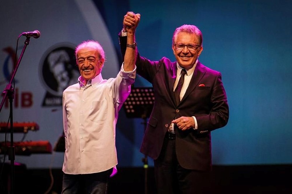 Edip Akbayram'ın vefatı sonrası peş peşe paylaşımlar: Bir dost kaybetmek ne acı - 9