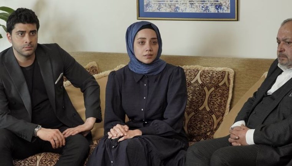 Kızılcık Şerbeti'nin Görkem'i Özge Özacar kimdir?