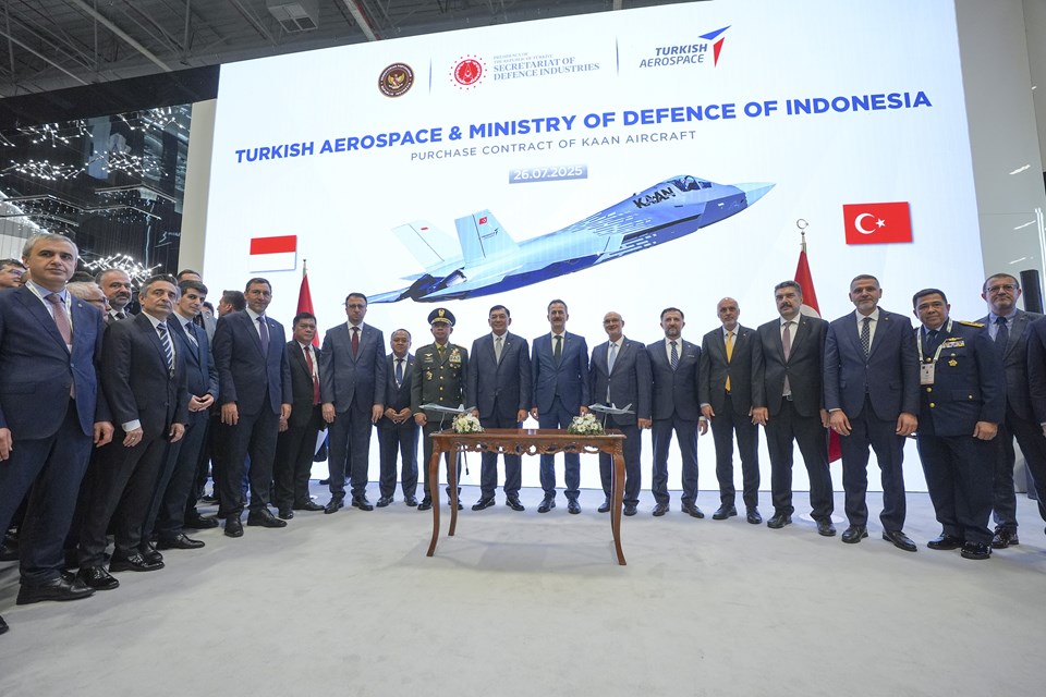 Milli muharip uçak KAAN için tarihi gün: İlk imzalar atıldı - 2