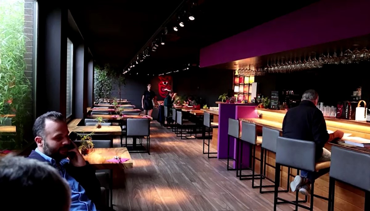 Belçika'da bir restoran zinciri faturalara elektrik payı ekledi
