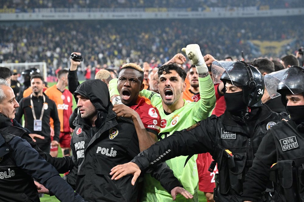 Derbi Zaferi Sonrası Yorumlar Coştu: Galatasaray, Fenerbahçe'yi Kupa Dışına İtti, Eleştirmenler İki Uca Bölündü! 87 MM3eCdK92USnmpLBWWDiEQ