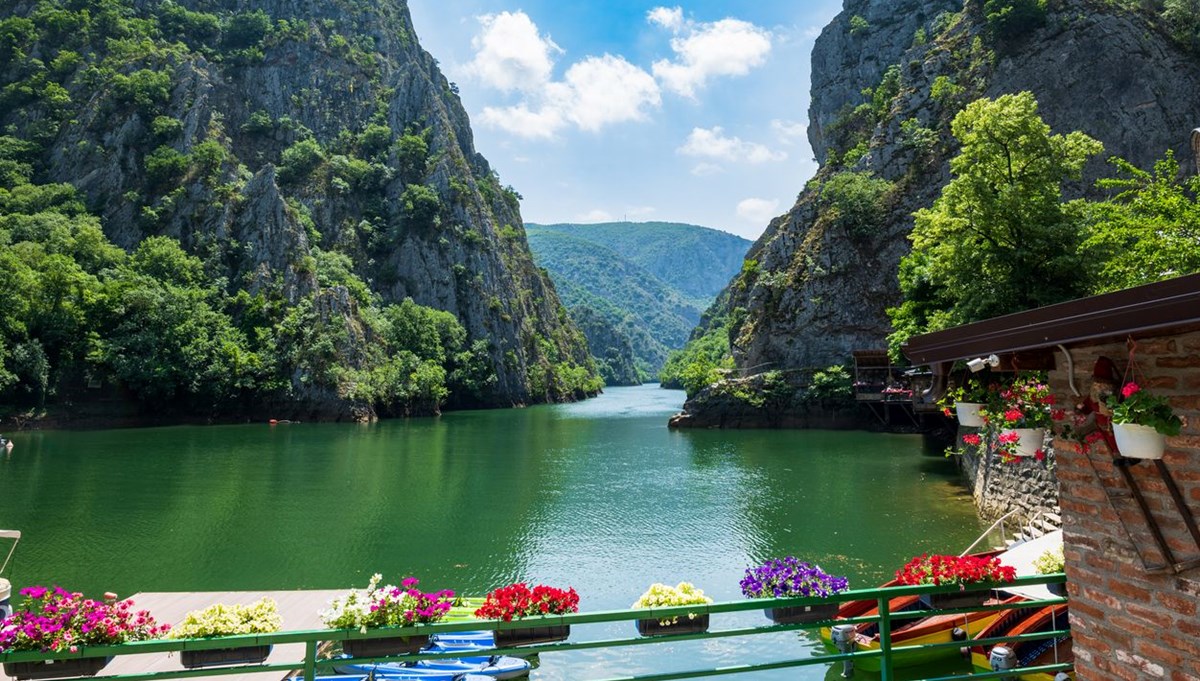 Vize yok, hayat orada çok ucuz: Tatil için giden ev alıp dönüyor