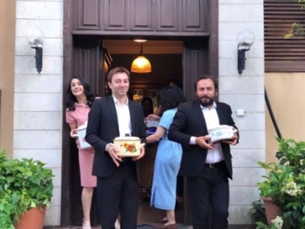 Çukur oyuncularının kamera arkası pozları - 12