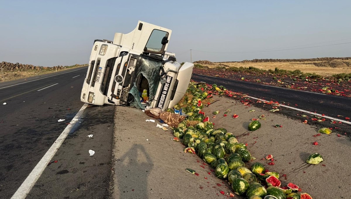 Şırnak'ta TIR kazası: Şoförün durumu ağır