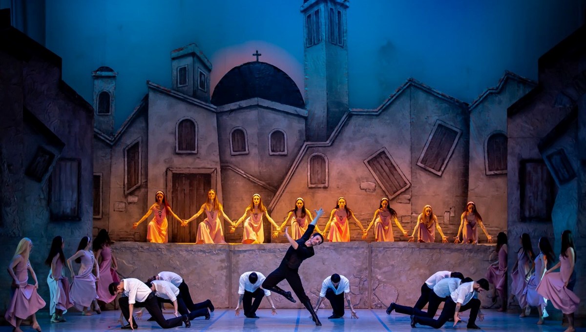 Zorba balesi Ankara'da seyirciyle buluşacak