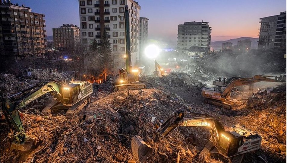 Kahramanmaraş'ta depremde 52 kişi öldü | Reyyan Apartmanı'na ilişkin dava: Patlıcan tarlasına bina dikmişler - Son Dakika Türkiye Haberleri | NTV Haber