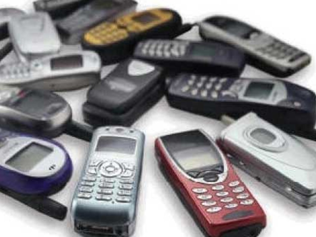 dinlemeye karsi eski telefon kullanin ntv