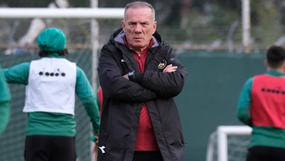 Giresunspor'da teknik direktör Mehmet Birinci ile yollar ayrıldı Giresunspor'da teknik direktör Mehmet Birinci ile yollar ayrıldı