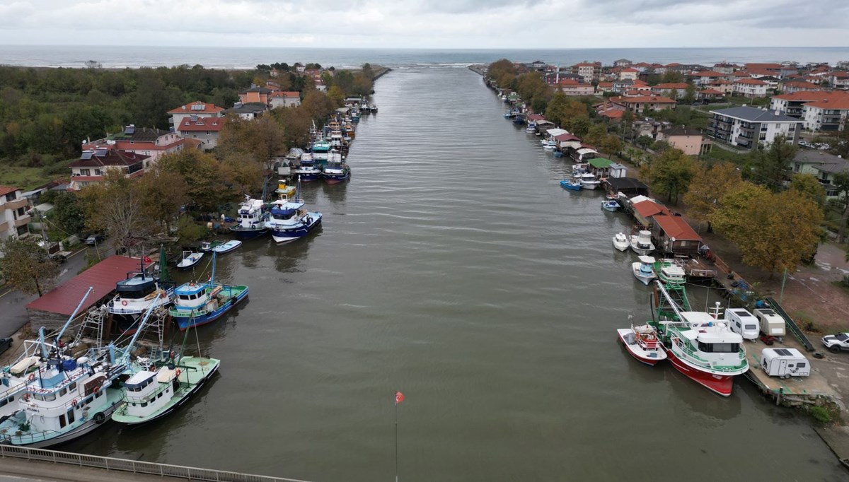 Sakarya'da 2 tekne battı