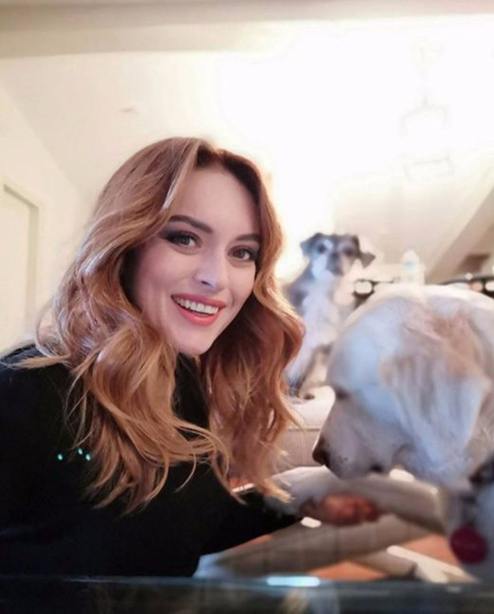 Dilan Çiçek Deniz geçmişe götürdü (Ünlülerin çocukluk ve gençlik halleri) - 291