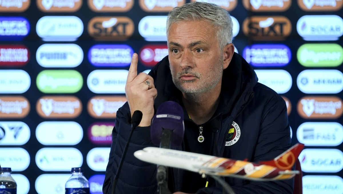 Mourinho, Galatasaray'a manevi tazminat davası