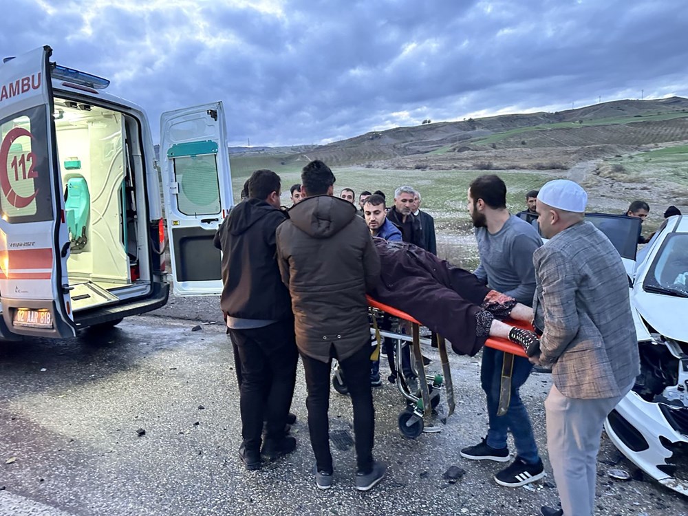 Adıyaman'da feci kaza: 3 ölü, 3 yaralı - 4