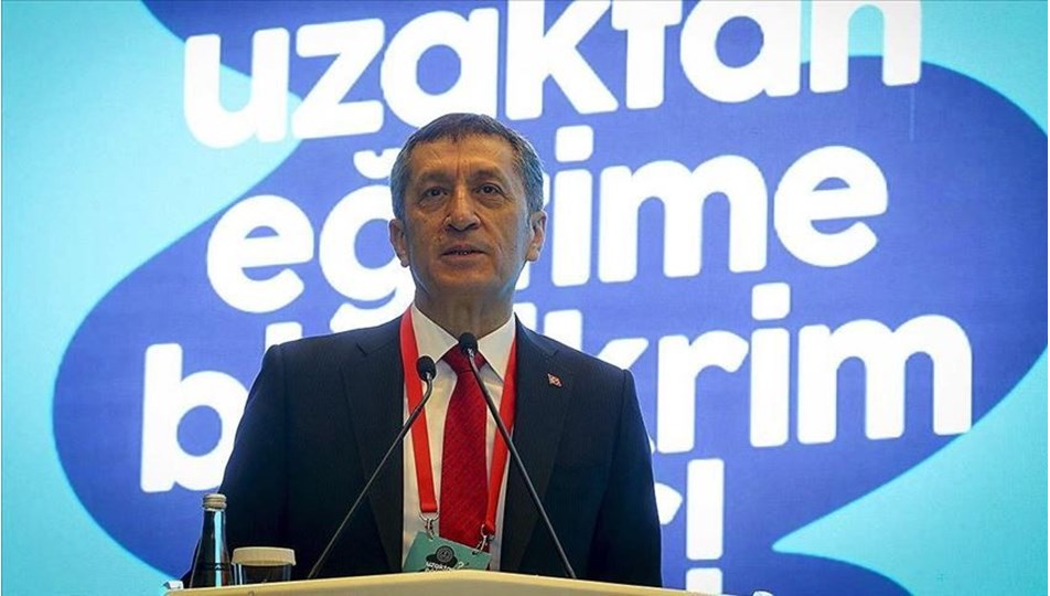 Milli Eğitim Bakanı Ziya Selçuk, EBA canlı ders programını paylaştı