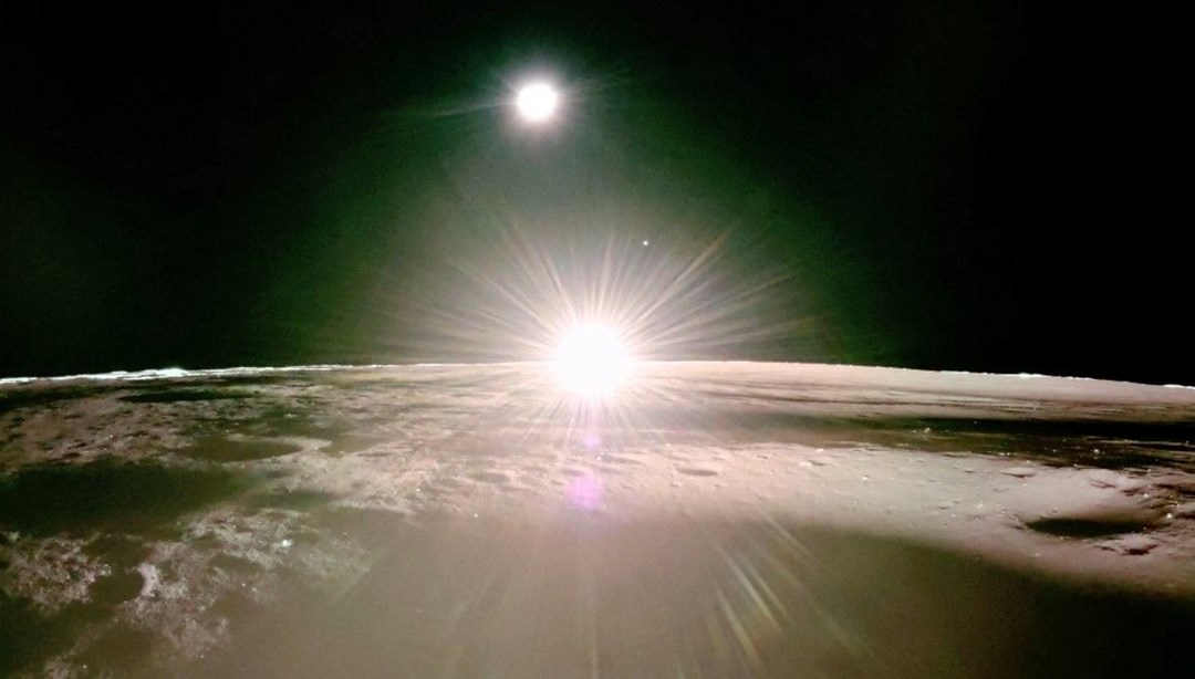 NASA bir ilki paylaştı: Ay'da gün batımı böyle görünüyor!