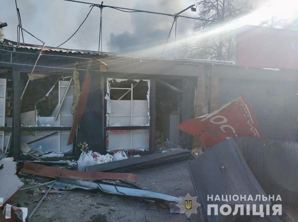 Ekmek kuyruğuna giren insanlar havaya uçuyor: İçme suyunun kalmadığı Ukrayna'nın Çernihiv kentinde neler oluyor? - 6
