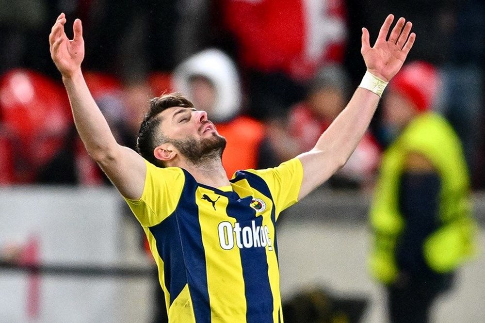 Fenerbahçe'de yaprak dökümü başlıyor: "11 isme teşekkür edilecek, 5 yıldız yeterli teklife gönderilecek" 78