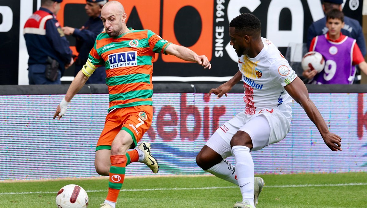 Alanyaspor 3 puanı 90+13'te aldı Alanyaspor 3 puanı 90+13'te aldı