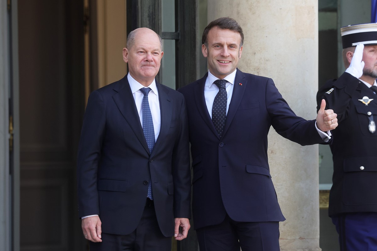 Macron ve Almanya Şansölyesi Olaf Scholz