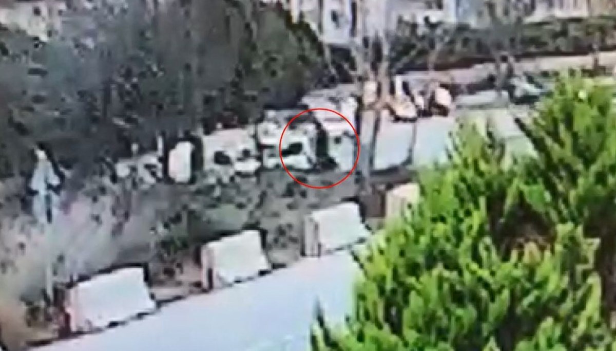 Saplantılı erkek eski kız arkadaşının babasını öldürdü Saplantılı erkek eski kız arkadaşının babasını öldürdü