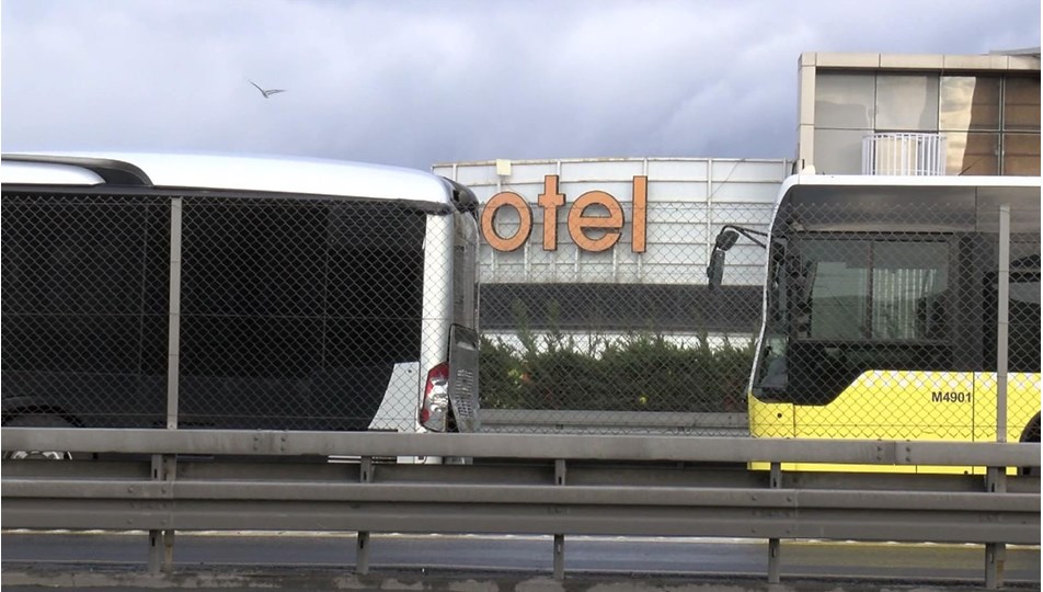 Okmeydanı'nda metrobüs kazası
