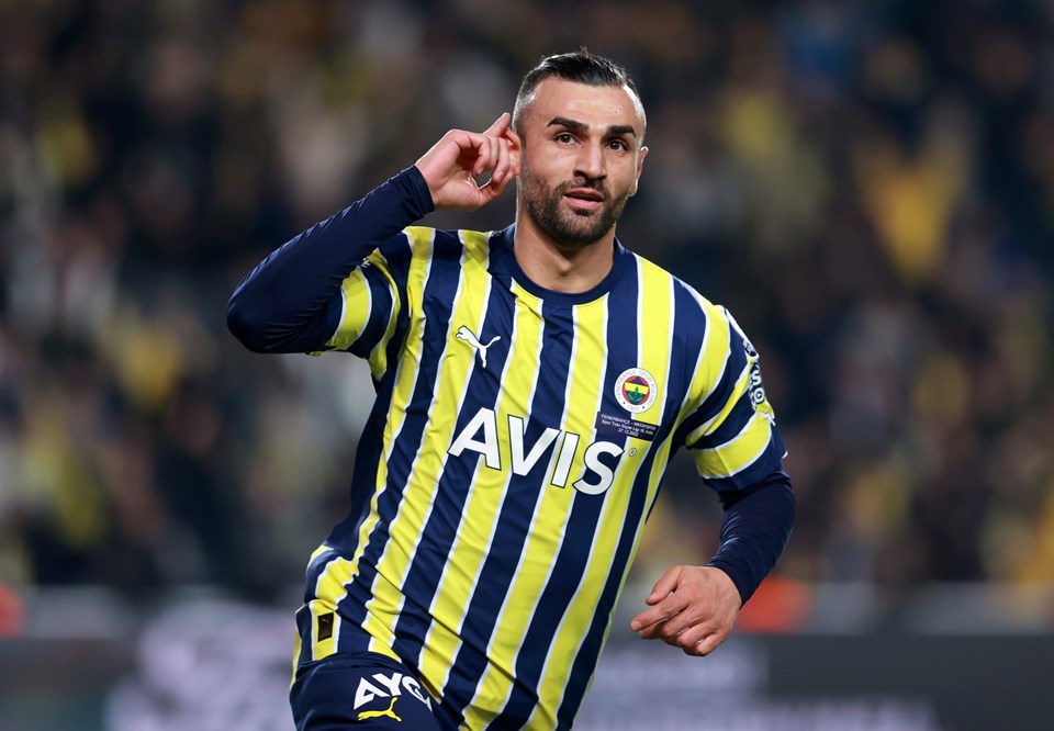 Hatayspor'u 4-0'la geçen Fenerbahçe yeniden lider - 4