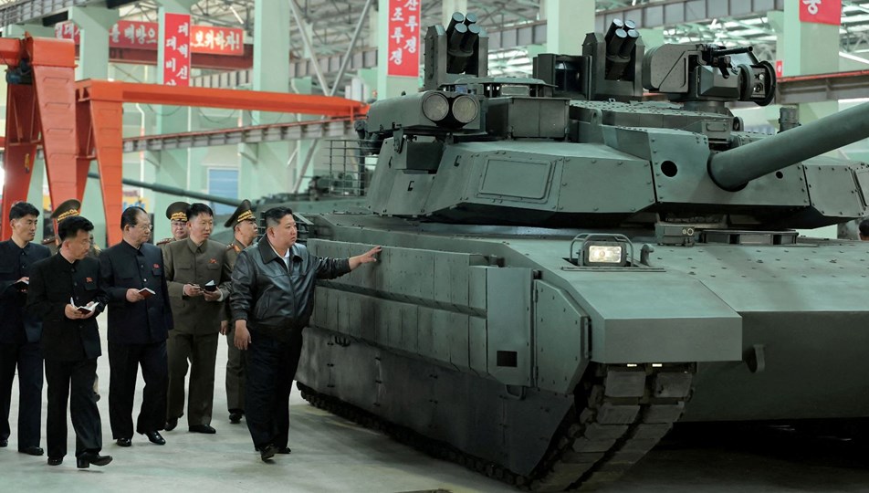 Kim Jong Un'un hedefinde bu kez Amerikan silahları var