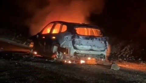 Seyir halinde alev aldı