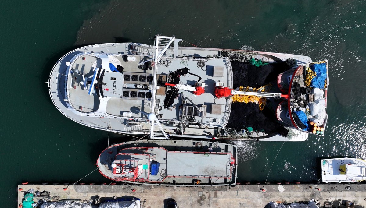 Karadenizli balıkçıların tezgahlarını süsledi: Kilosu 100 liradan başlıyor