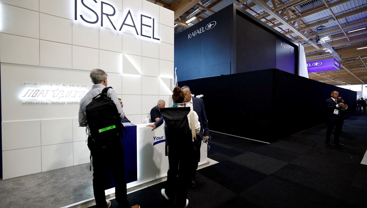 Fransa, İsrail'in Paris Airshow'daki standlarını kapattı