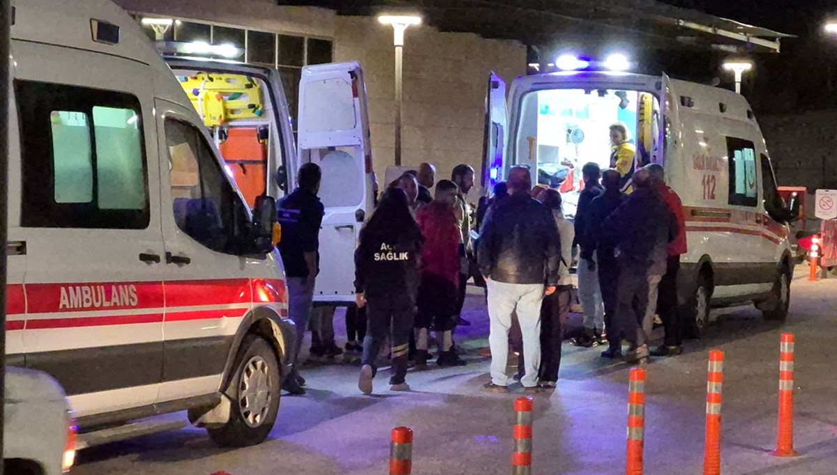 Bodrum'da kardeş kavgası kanlı bitti: 1 ölü, 5 yaralı Bodrum'da kardeş kavgası kanlı bitti: 1 ölü, 5 yaralı