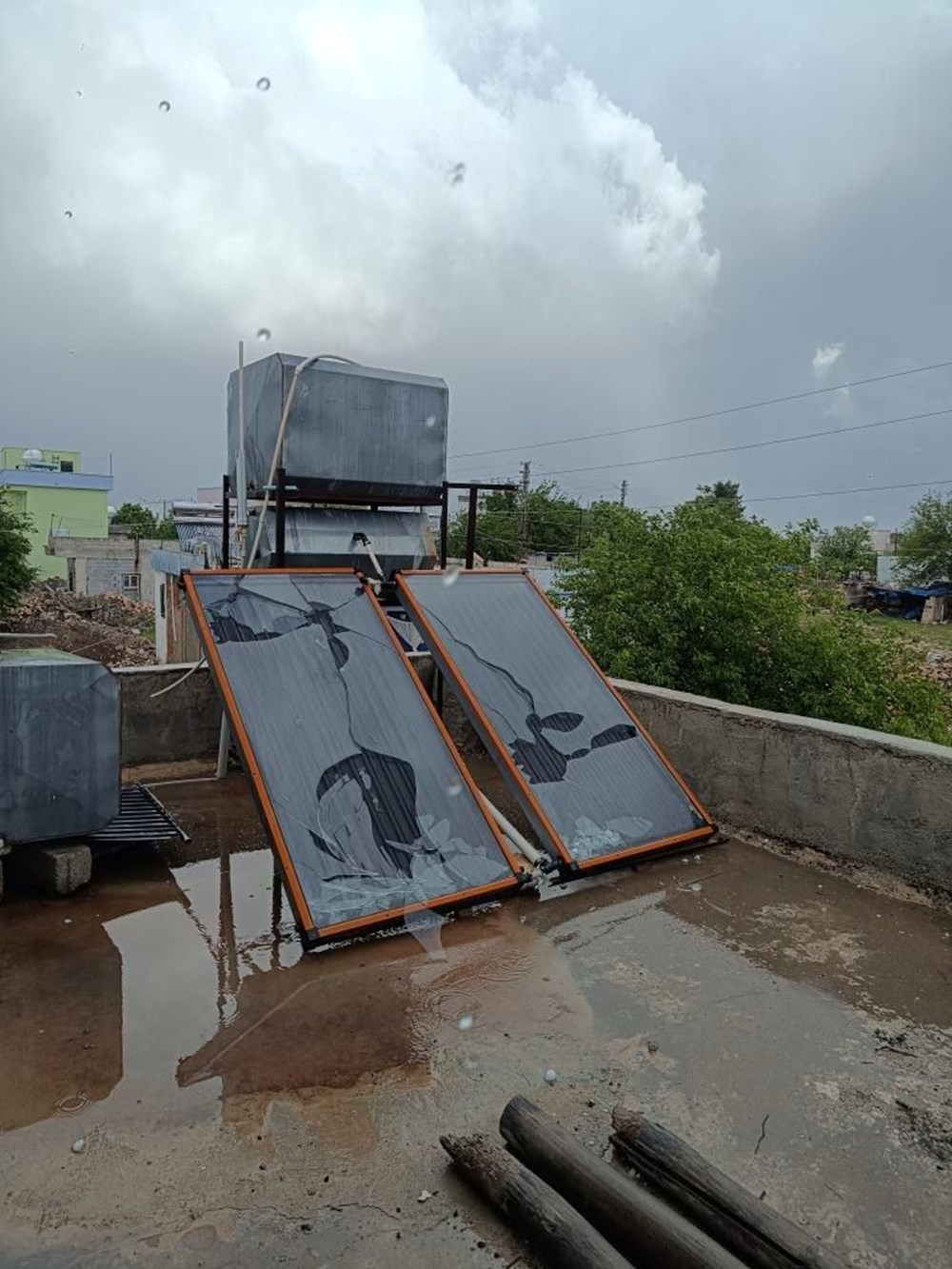 Şanlıurfa'da kar topu büyüklüğünde dolu yağdı - 4