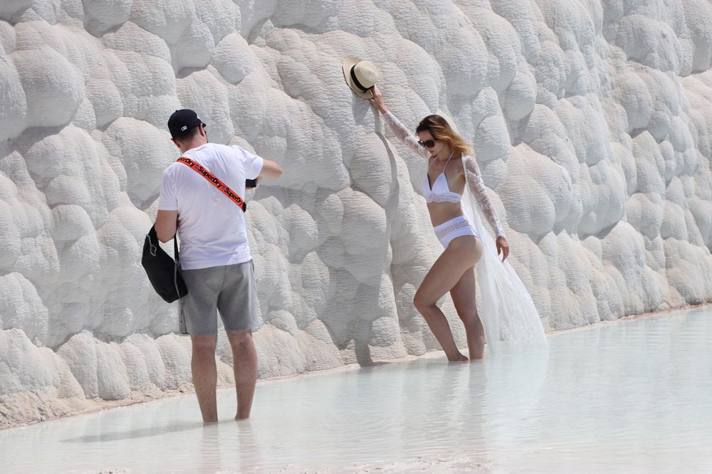 'Beyaz cennet' Pamukkale turistlere kaldı - 3