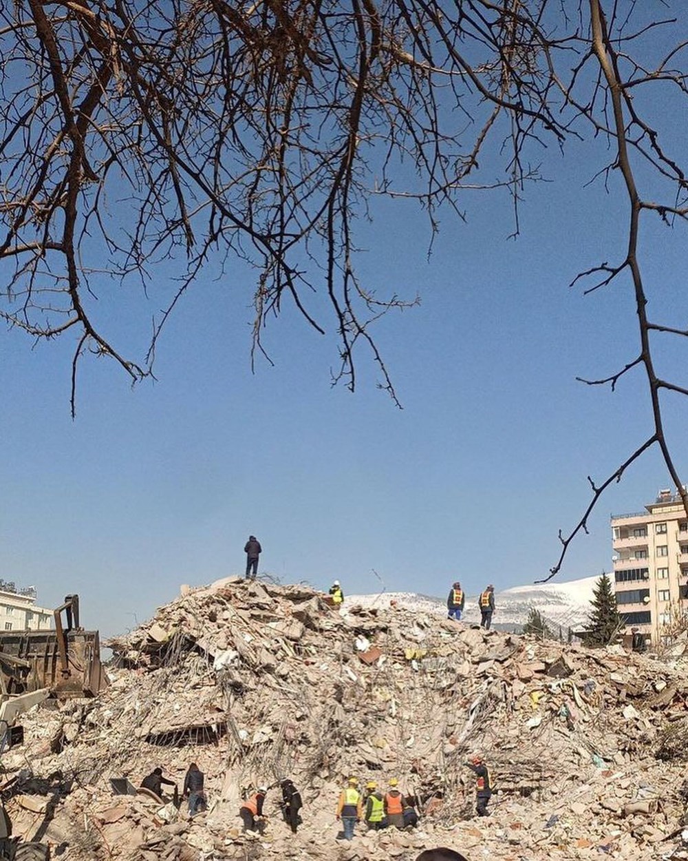 Depremde 150 kişinin öldüğü sitenin zemin etüdü göz kararıyla yapılmış - 7