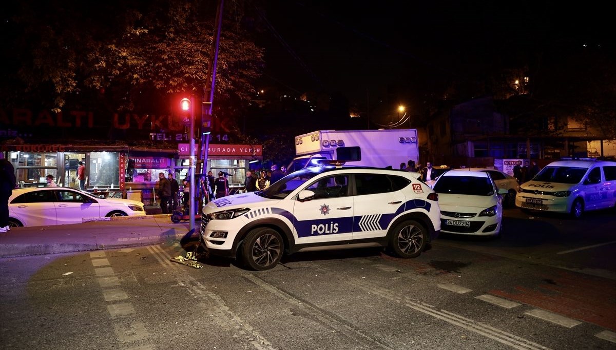 Beyoğlu'nda restorana düzenlenen silahlı saldırıda 5 kişi yaralandı