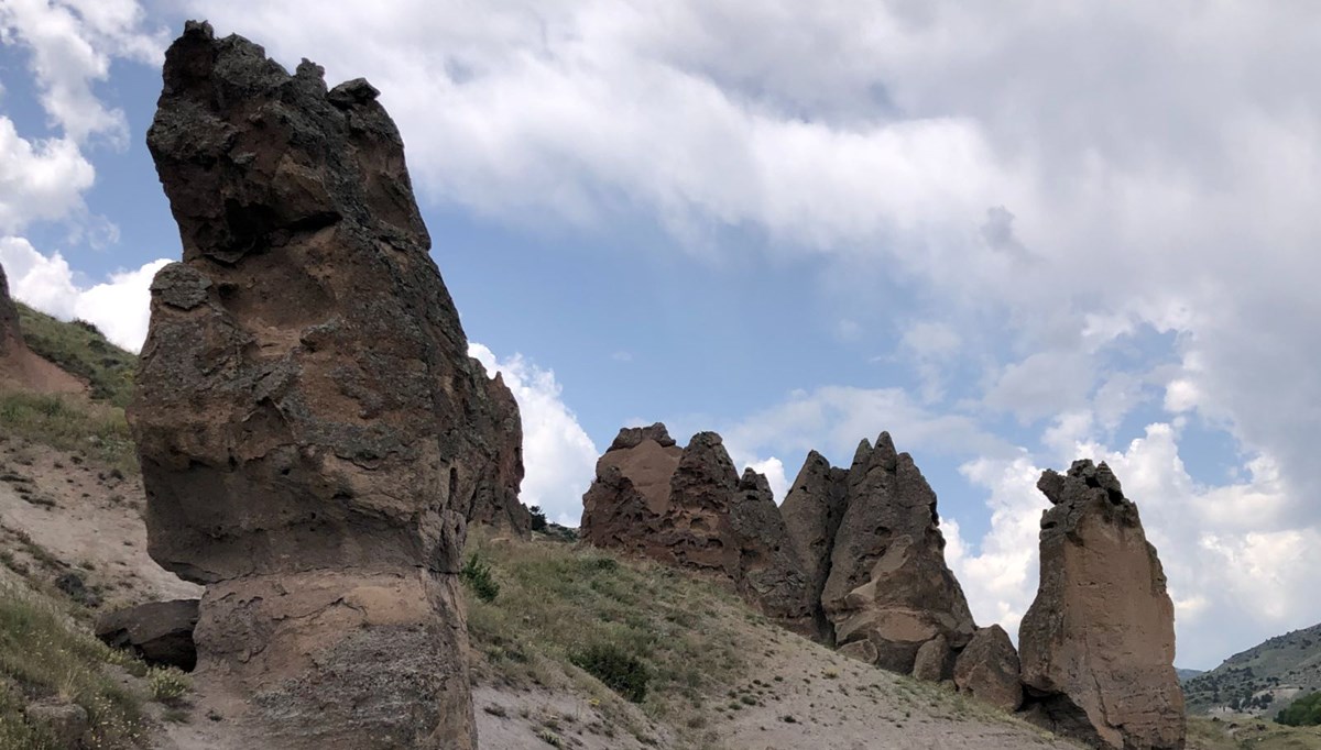 Sarıkamış’ın peri bacaları, turizme kazandırılmayı bekliyor
