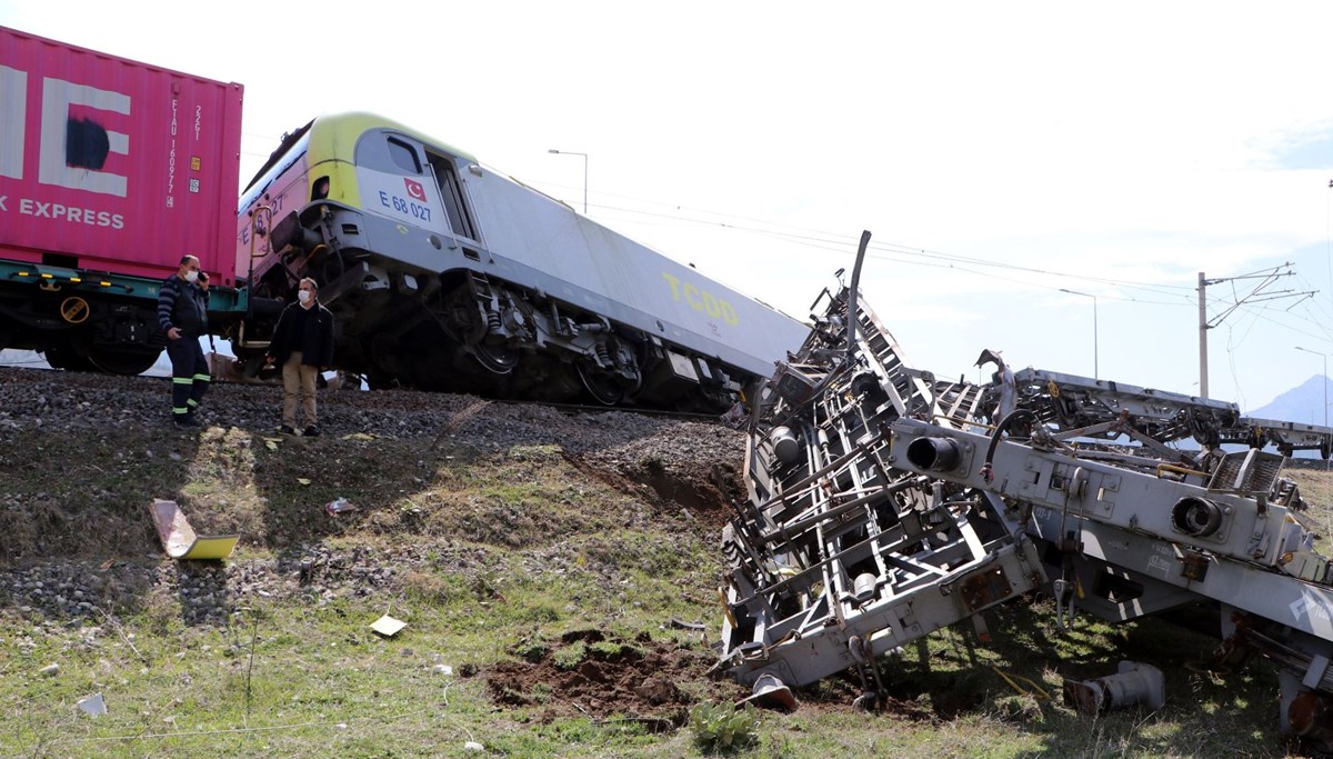 Adana'daki tren kazasının görüntüleri ortaya çıktı