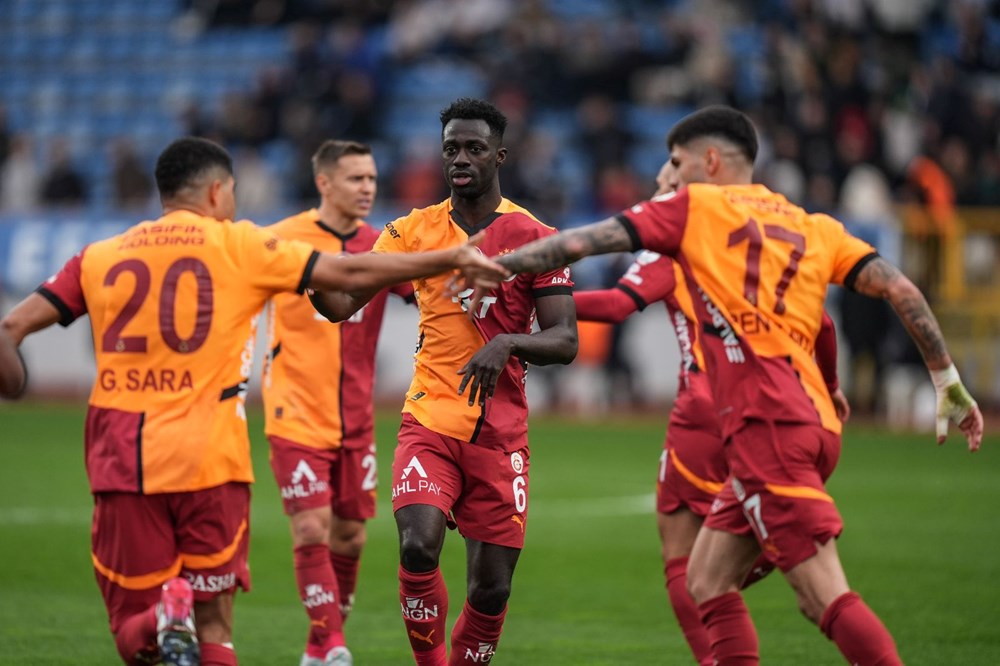Galatasaray'ın yeni transferine ve Okan Buruk'a ağır eleştiri: