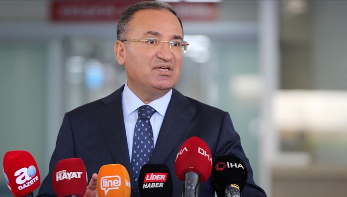 Adalet Bakanı Bozdağ'dan başörtüsü düzenlemesine ilişkin açıklama