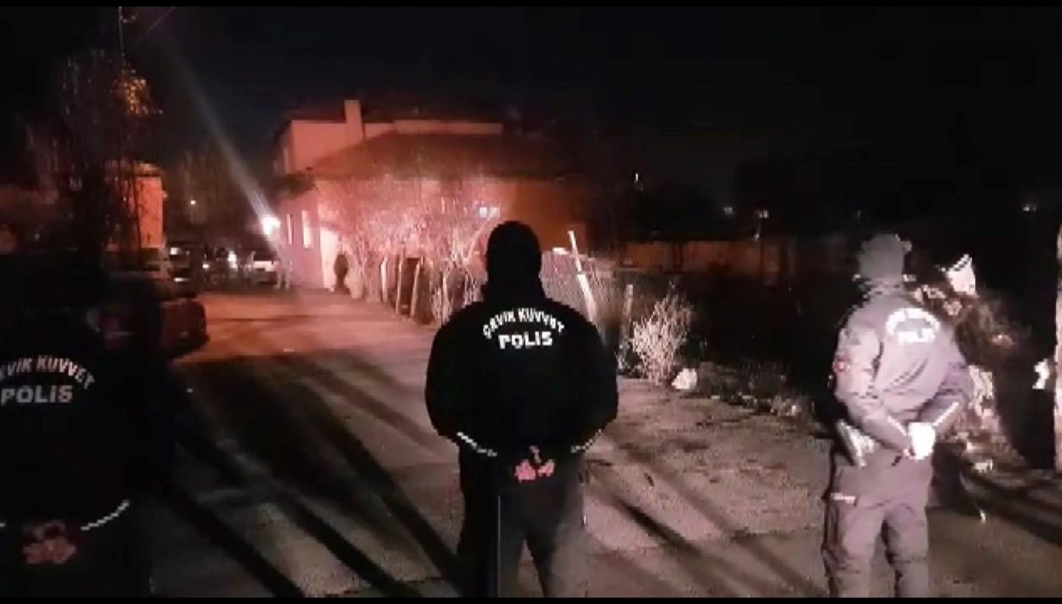 Kayseri’de 350 polisle uyuşturucu satıcılarına operasyon: 50 kişi gözaltında