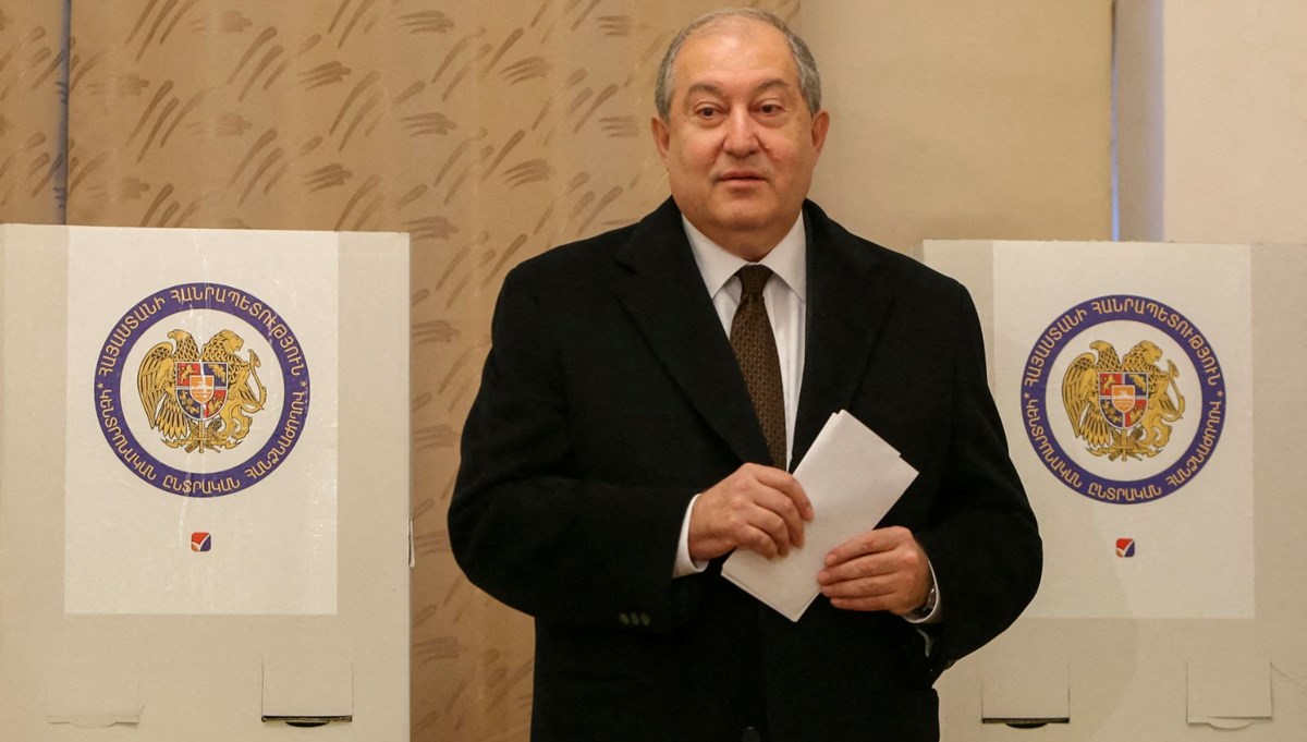 Ermenistan Cumhurbaşkanı Armen Sarkisyan istifa etti Ermenistan Cumhurbaşkanı Armen Sarkisyan istifa etti