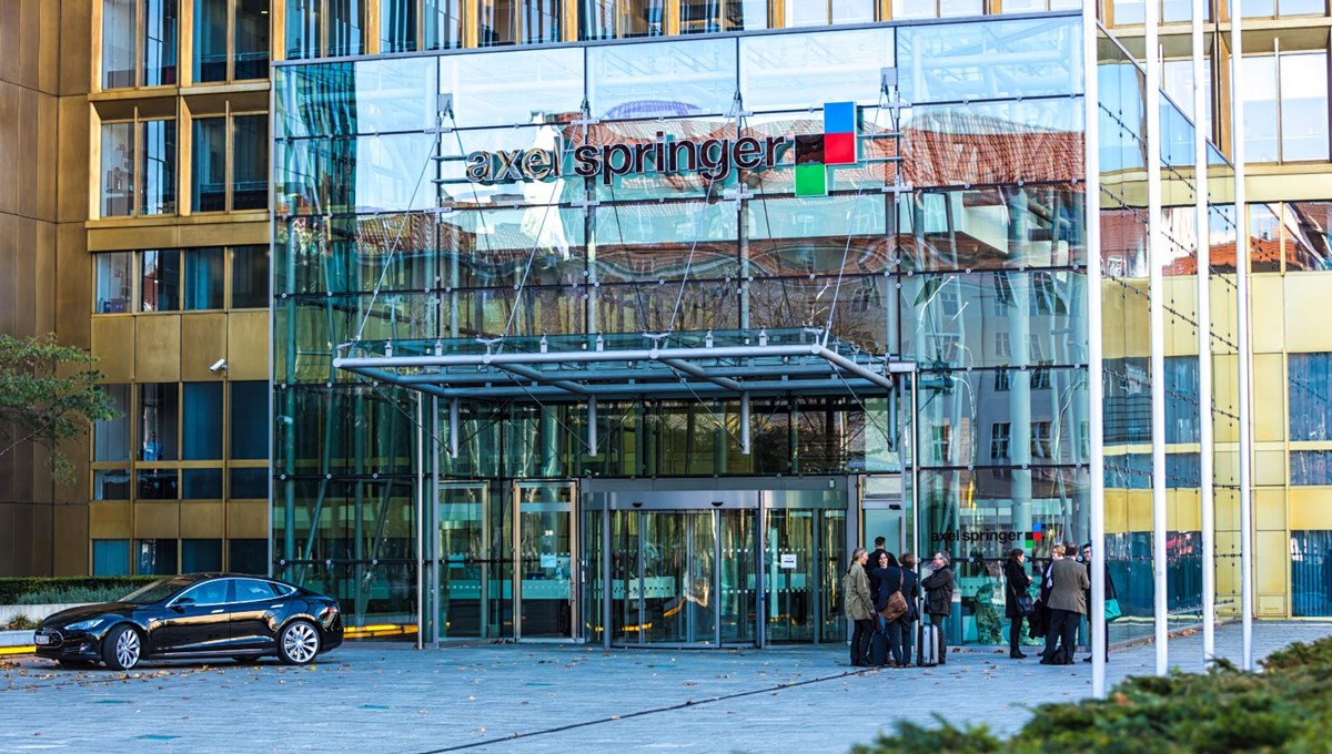 Alman medya devi Axel Springer, Politico'yu satın alıyor