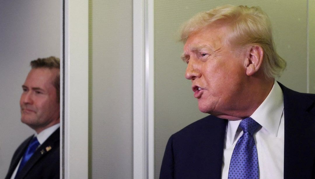 Trump, Mike Waltz'u görevden aldı
