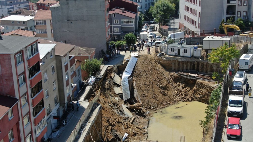 Sarıyer'de yol çöktü - 6