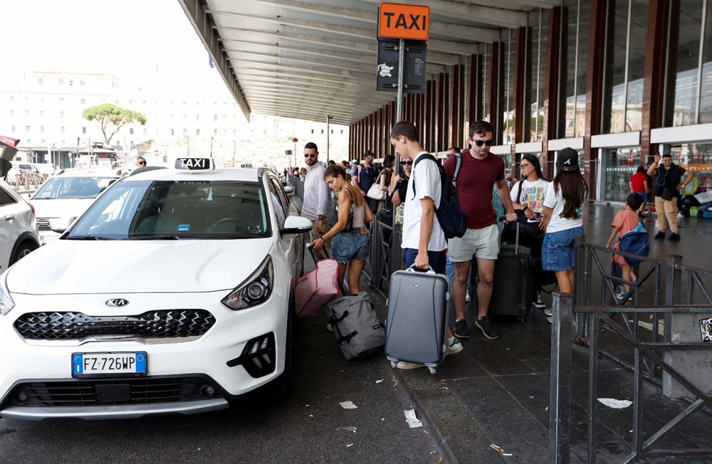 İtalyanlar turistlerden bıktı! - 2